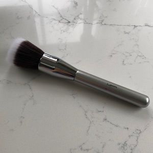 It Brushes for Ulta Blurring Powder Blush